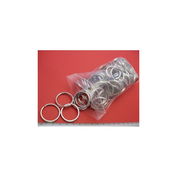 Nglering 30mm i diameter 10stk