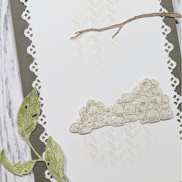 Die En h�g med stenar gummiapan FORUDBESTILLING