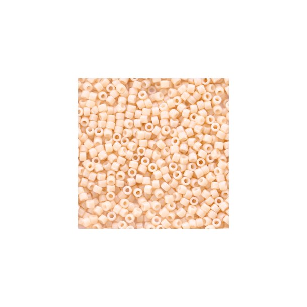 Miyuki glas perler 11/0 Duracoat Opaque Dyed Champagne Cream Pink 10gram ca. 2mm