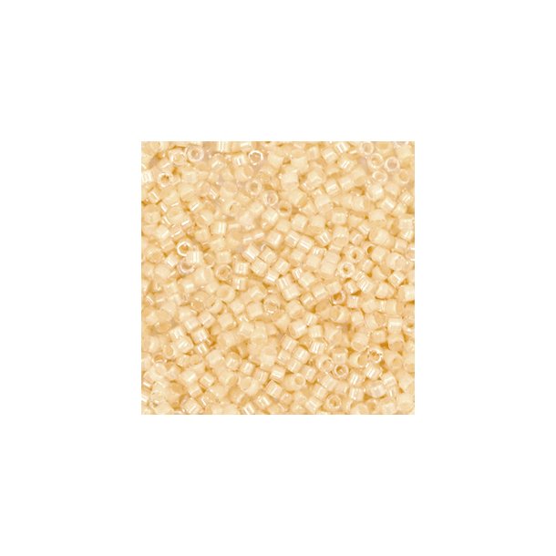 Miyuki glas perler 11/0 Fancy Lined Ivory Beige 10gram ca. 2mm