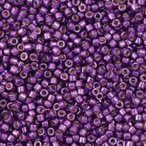 Miyuki glas perler 11/0 Duracoat Galvanized Purple Orchid 10gram ca. 2mm
