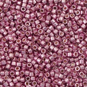 Miyuki glas perler 11/0 Duracoat Galvanized Dusty Orchid Purple 10gram ca. 2mm