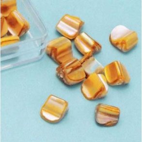 Ferskvandsperle ca. 6x7mm 25stk. guld