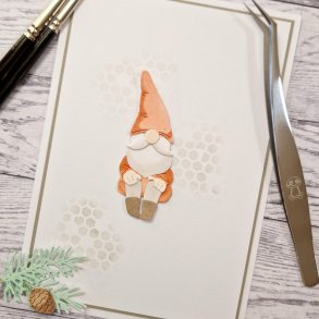 Die Sittande Gnome gummiapan FORUDBESTILLING