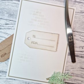 Die Til-Fra Tag gummiapan FORUDBESTILLING