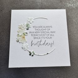 Die Flower Wreath - halfcircle SBD553 