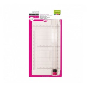 Sk�remaskine med scoreboard. 15x30,5cm